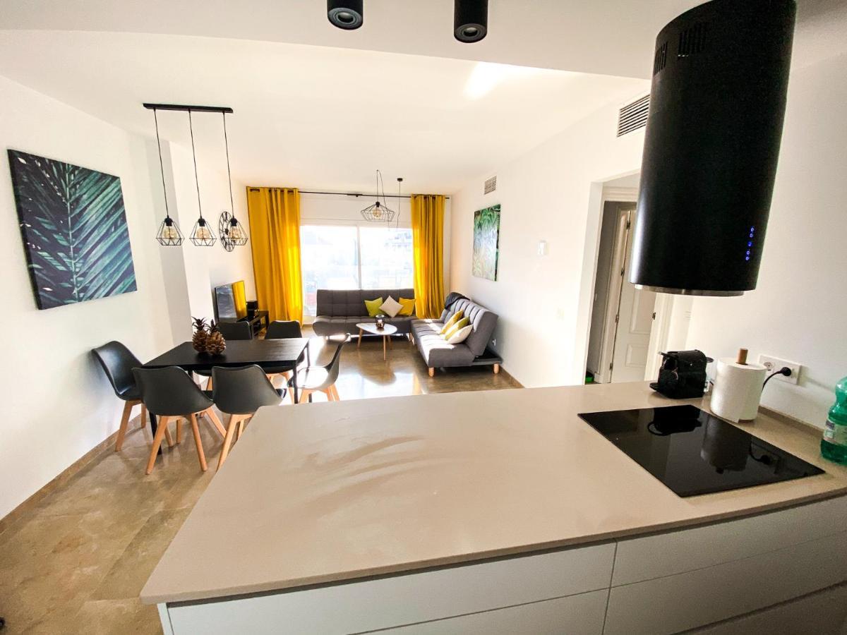 Beautiful New Apartment With Sea View Castillo de Sabinillas Eksteriør bilde